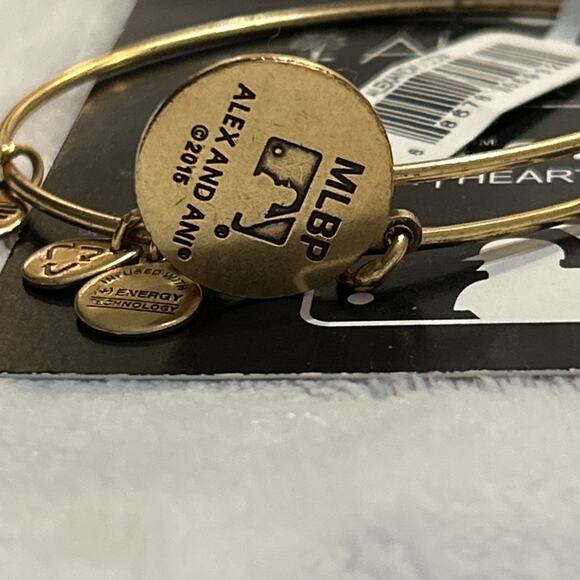 Alex and Ani New York Yankees Primary Cap Logo Charm Bangle Bracelet NWT - Picture 7 of 8